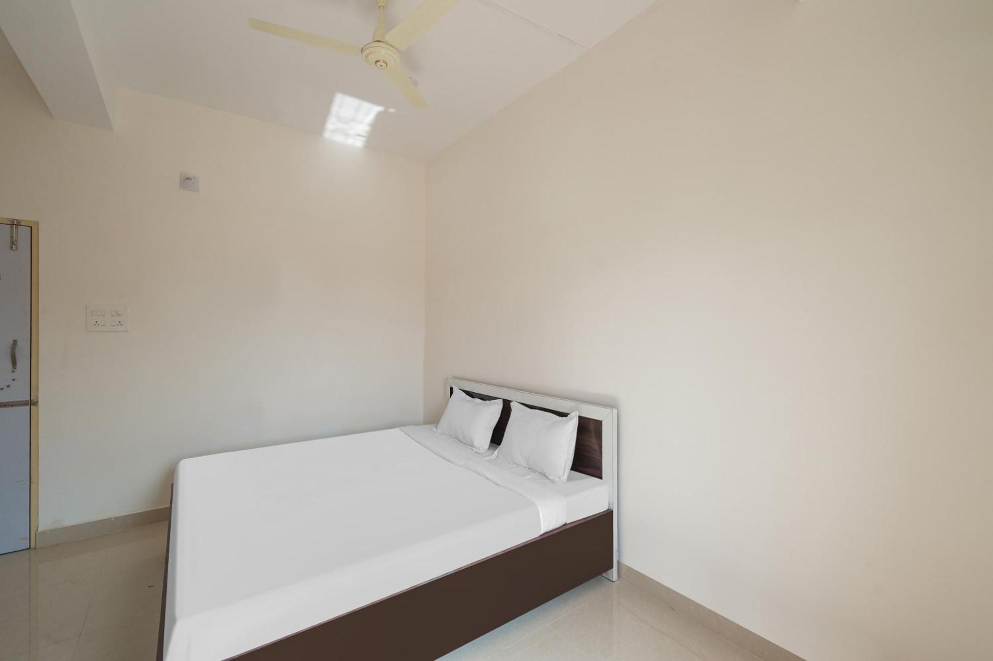 Hotel O Prateek A Residency بوهفانيشفار المظهر الخارجي الصورة